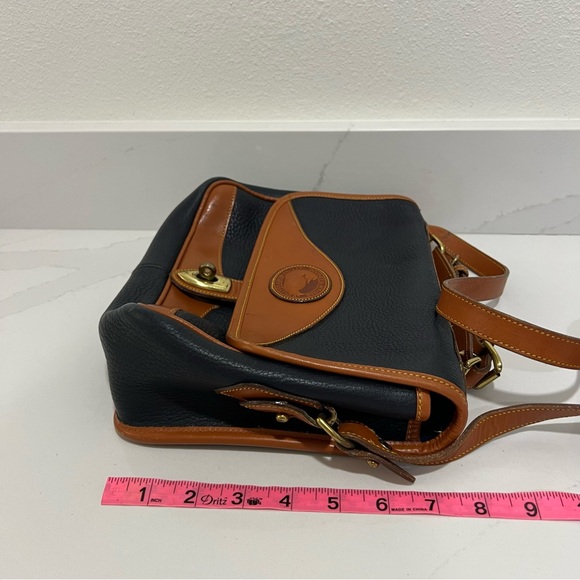 Vintage Dooney & Bourke Leather Crossbody Bag Navy Brown Pebbled Strap - Picture 13 of 13